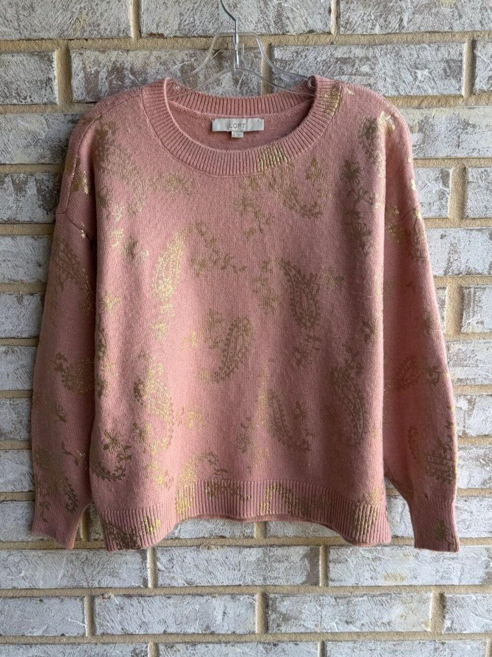 LOFT Long Sleeve Crew Neck Peach Pink / Gold Paisley Sweater  Women's Size S.